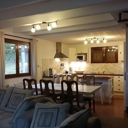 Maison De Montagne Spacieuse Et Chaleureuse 別荘 *