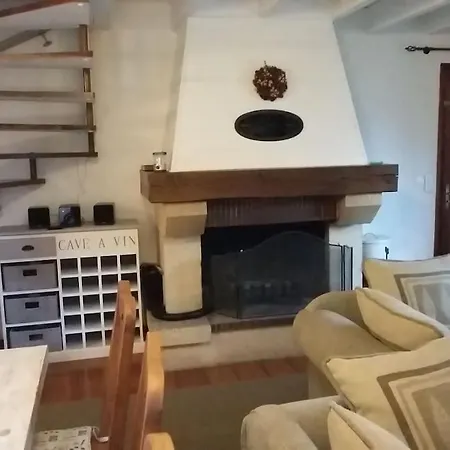 Maison De Montagne Spacieuse Et Chaleureuse 別荘 ギュシャン